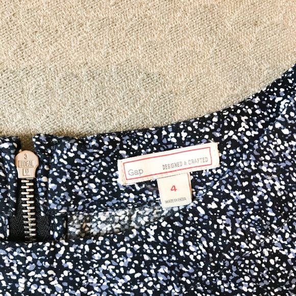 GAP Blue patterned peplum top - Picture 3 of 4